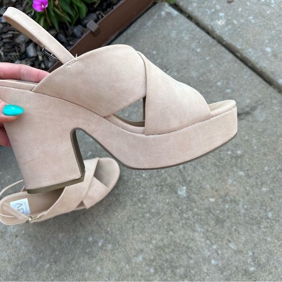 Dolce Vita Nude Suede Platform Sandals - Picture 3 of 8